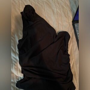 Black one side top with rose